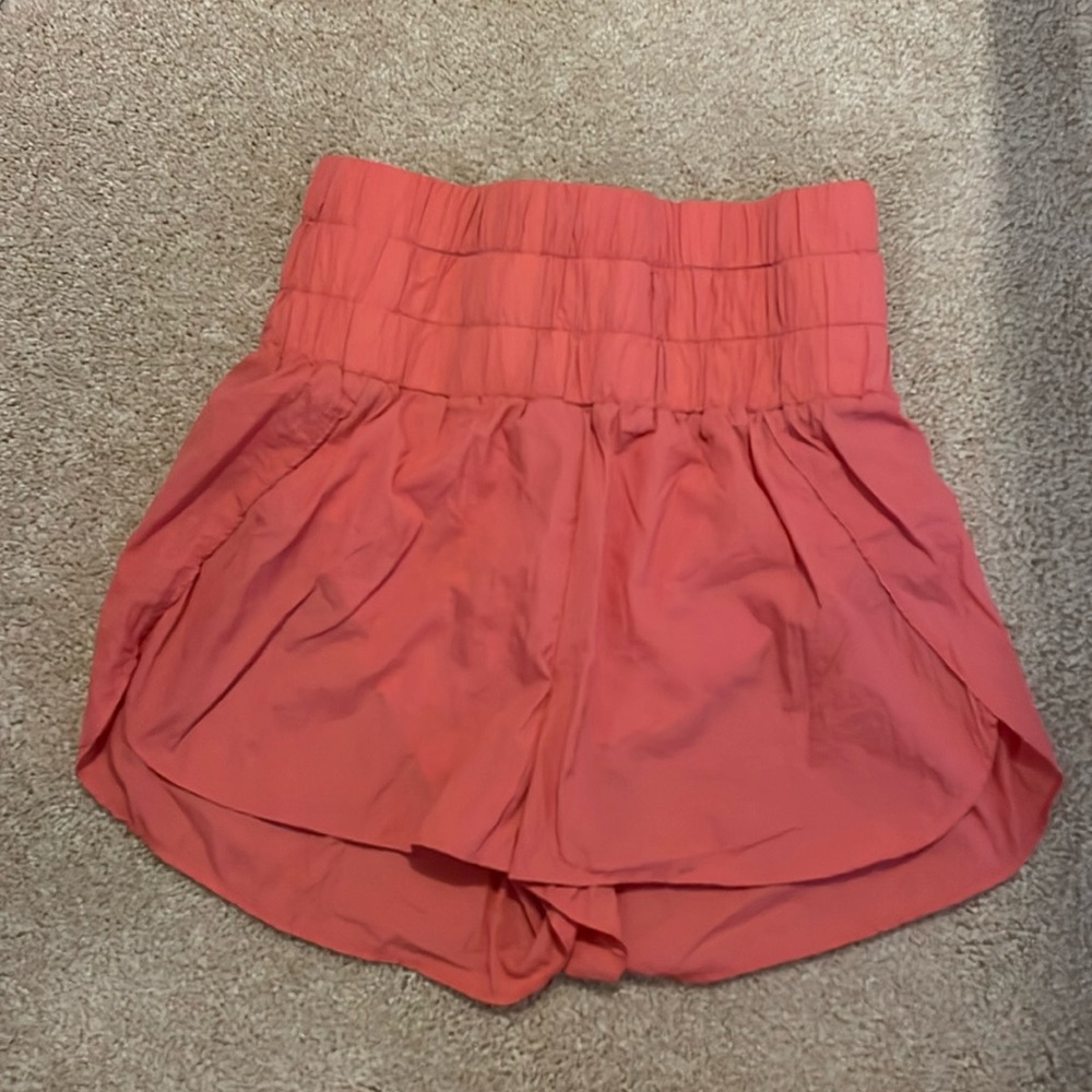 Ruched elastic waist athletic shorts